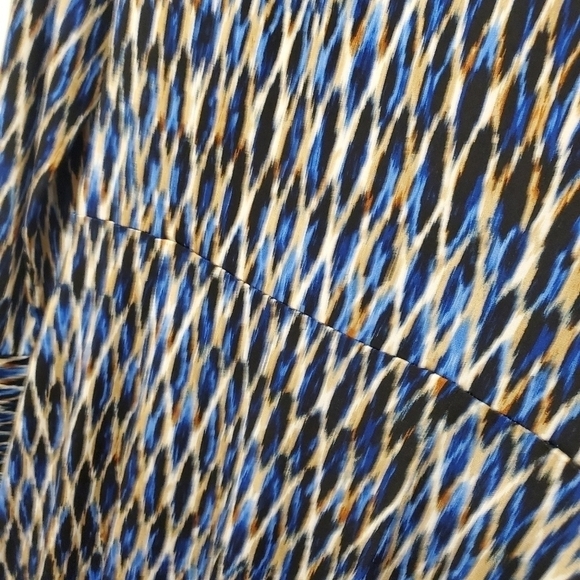 London Times Chic Wrap Silhoutte Modern Print Dress Size 10 - Picture 7 of 13